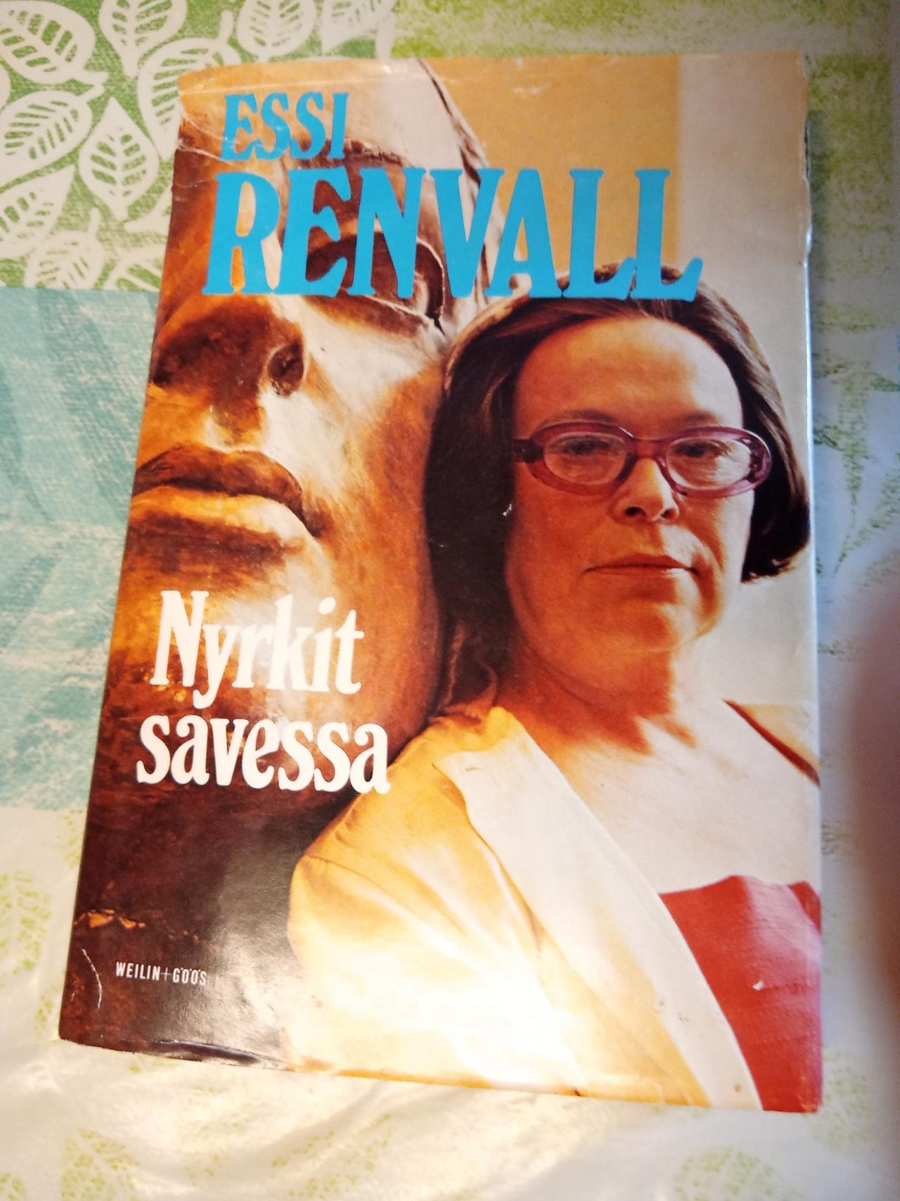 Essi Renvall NYRKIT SAVESSA
