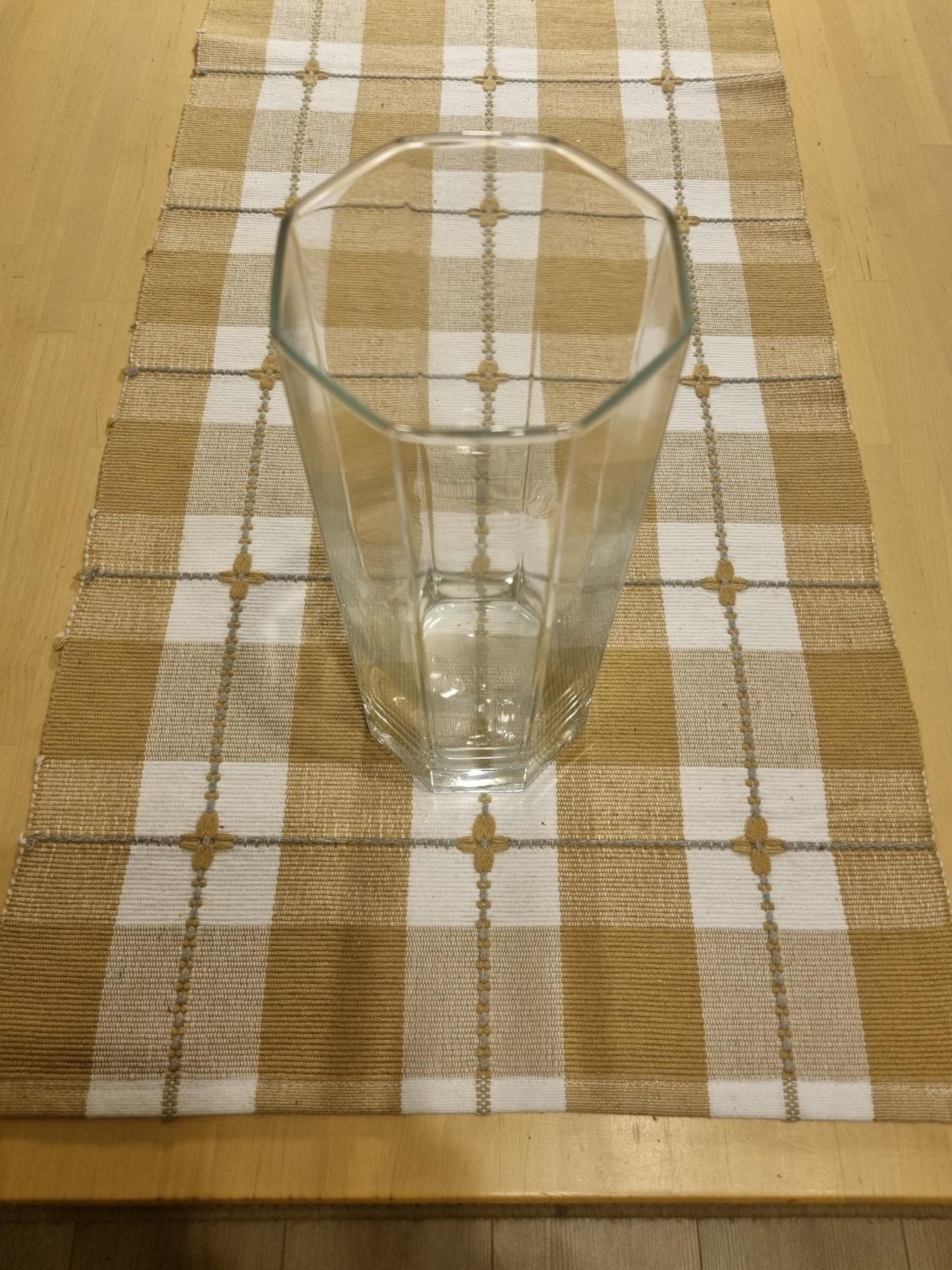 Lasi maljakko  K210