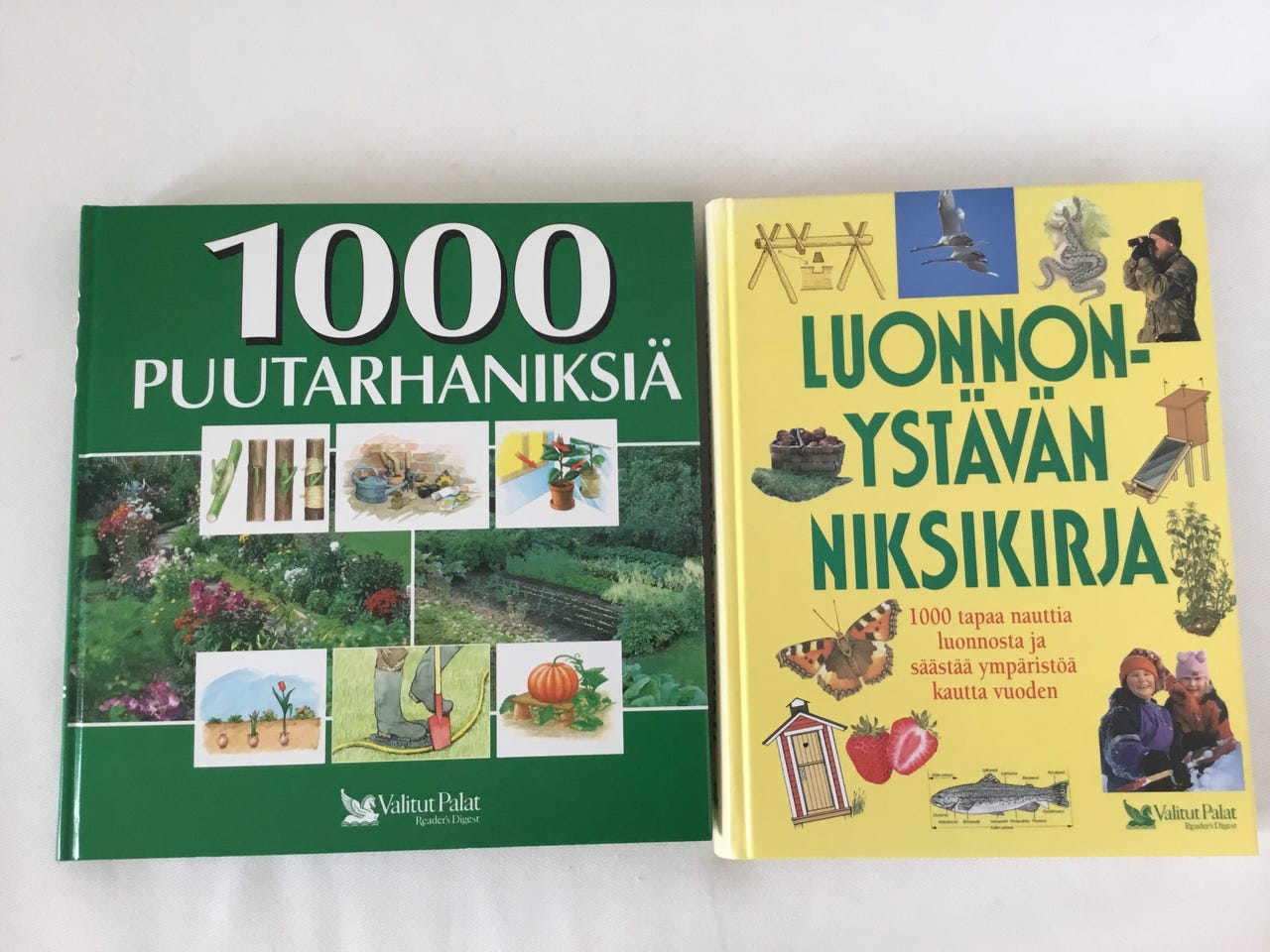 Puutarhakirjoja 2 kpl yht 3 €
