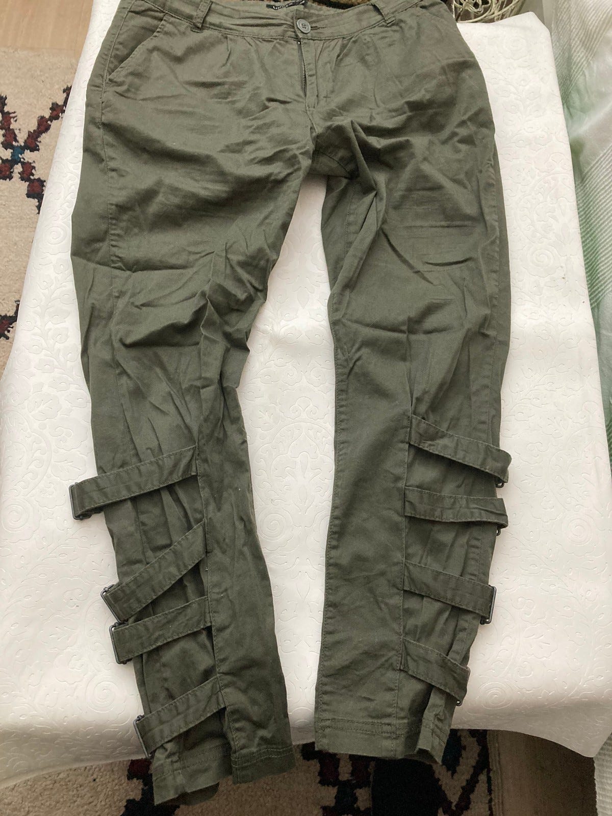 Lindex army housut