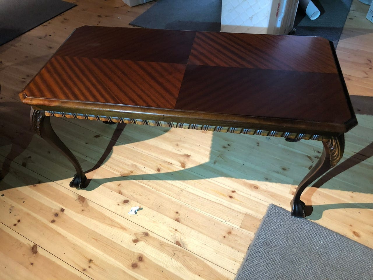 Chippendale P yt Tori chippendale-p-yt-tori