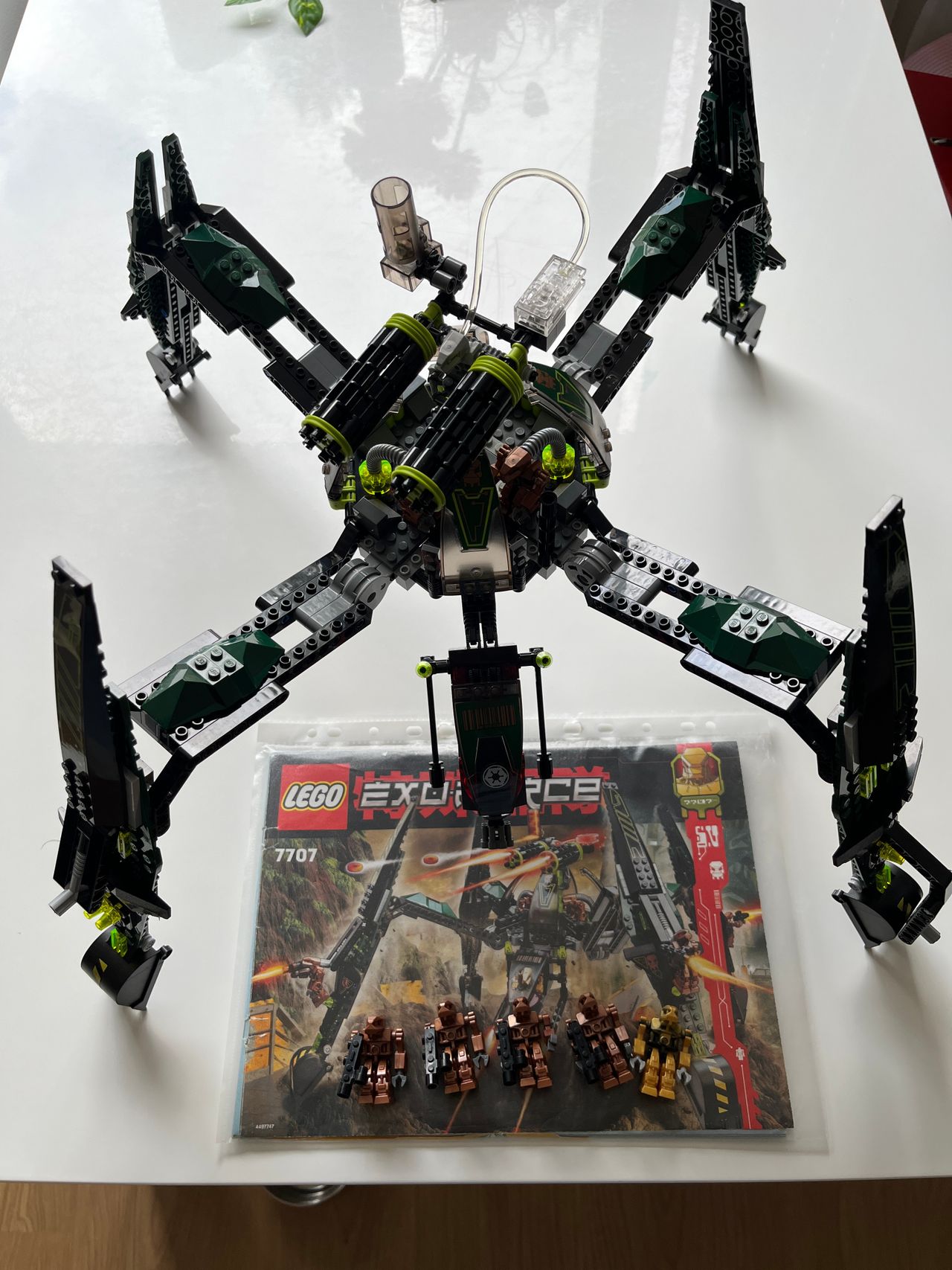 LEGO EXO FORCE Striking Venom 7707 Tori