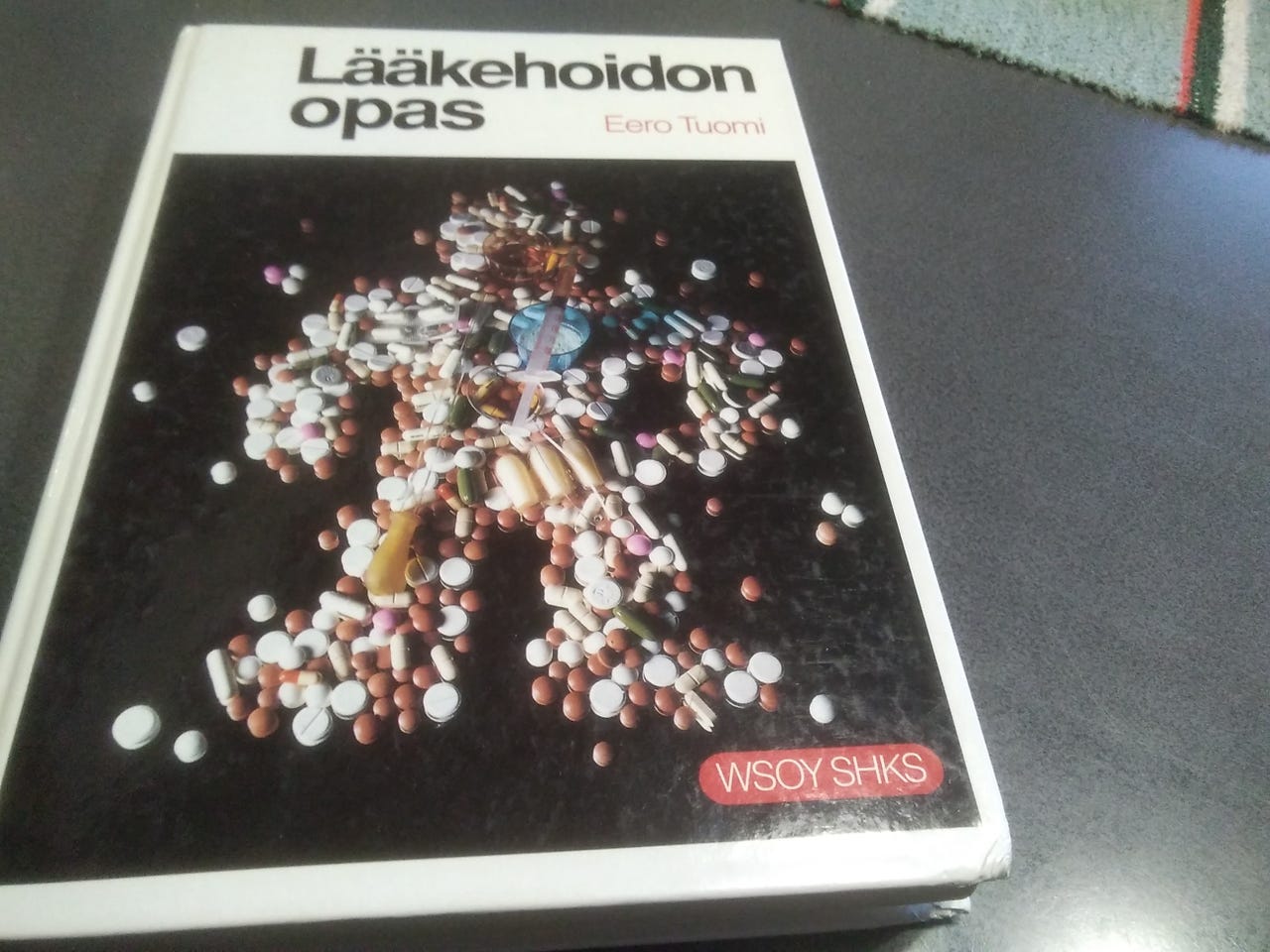 Lääkehoidon opas. Eero Tuomi.