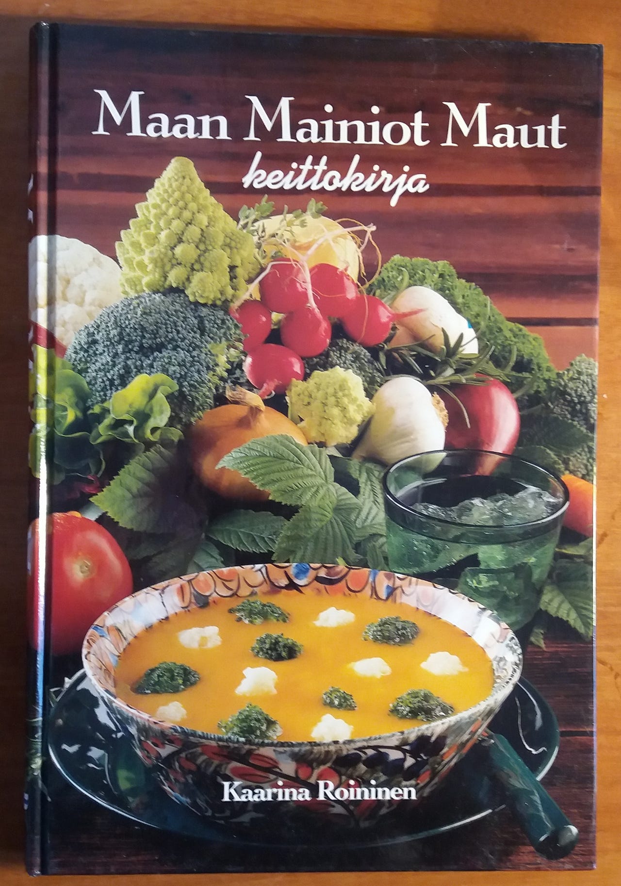 Kaarina Roininen MAAN MAINIOT MAUT Kotimaiset kasvikset 1997