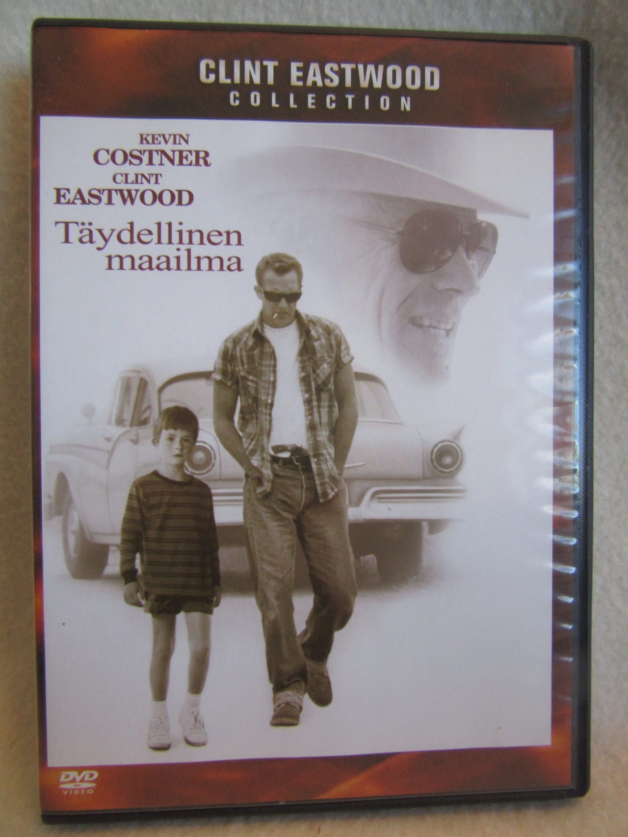 Täydellinen maailma dvd