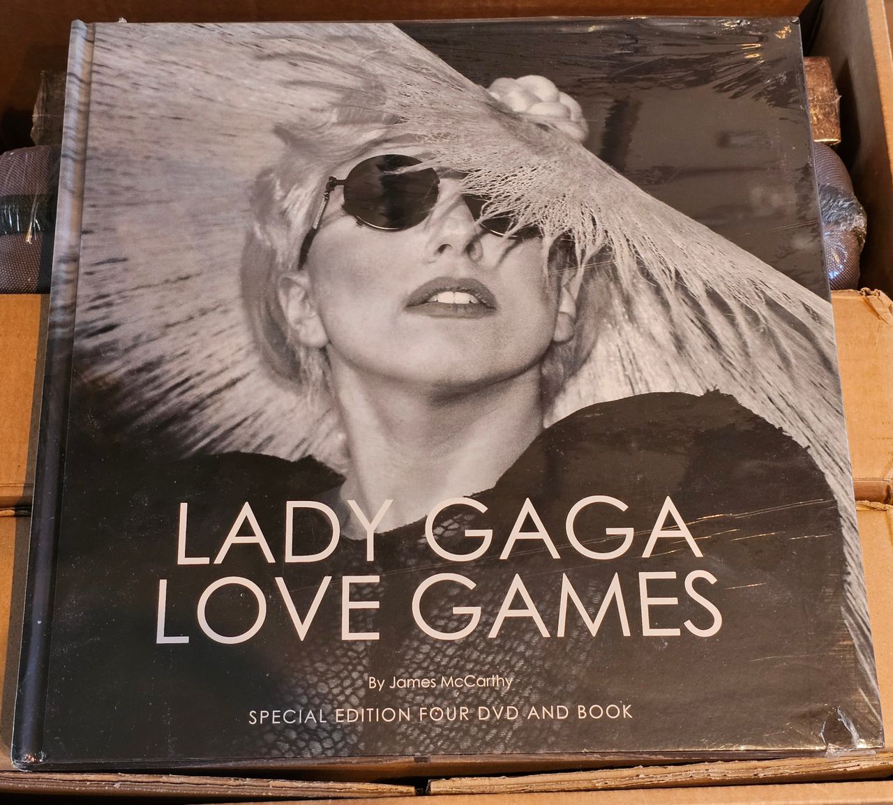 Lady Gaga - Love Games 4DVD + kirja | Tori