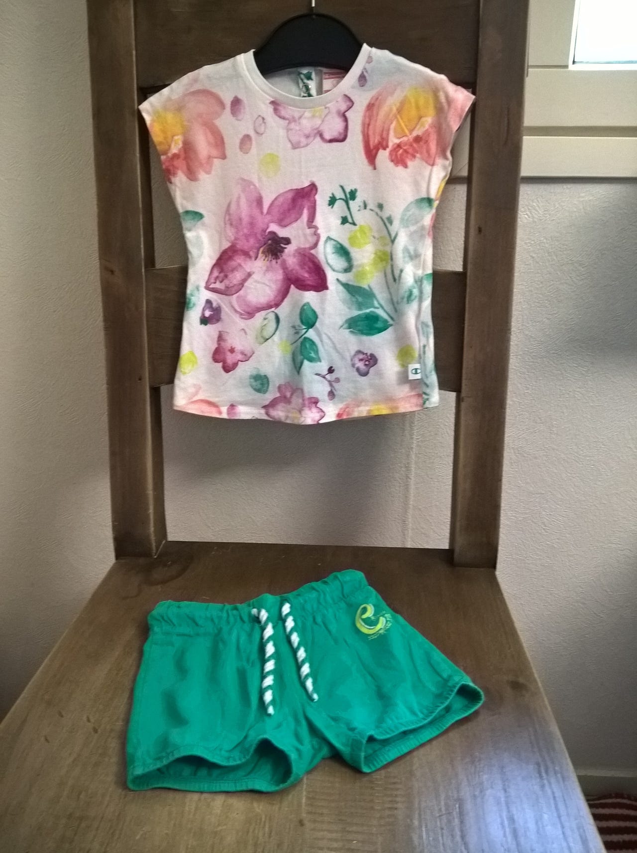 Uudenveroinen Champion shortsiasu 80cm
