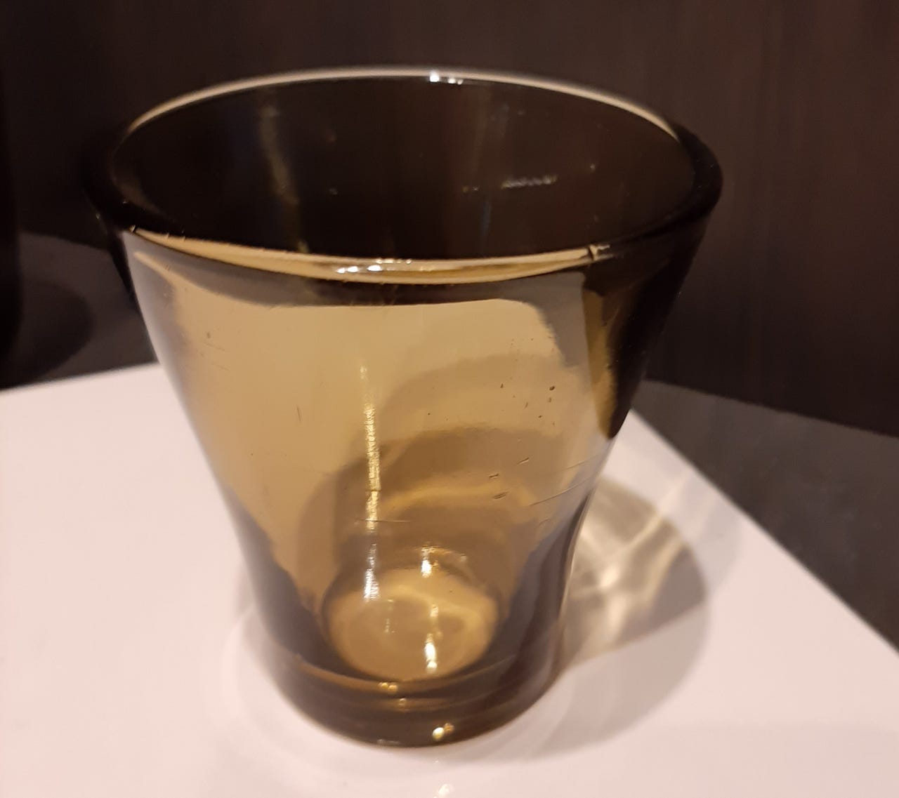 Värillinen lasi