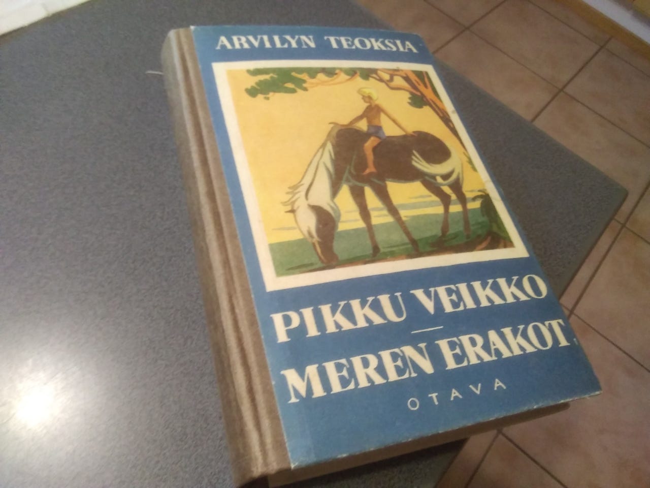 Arvid Lydecken : Arvilyn teoksia x 1