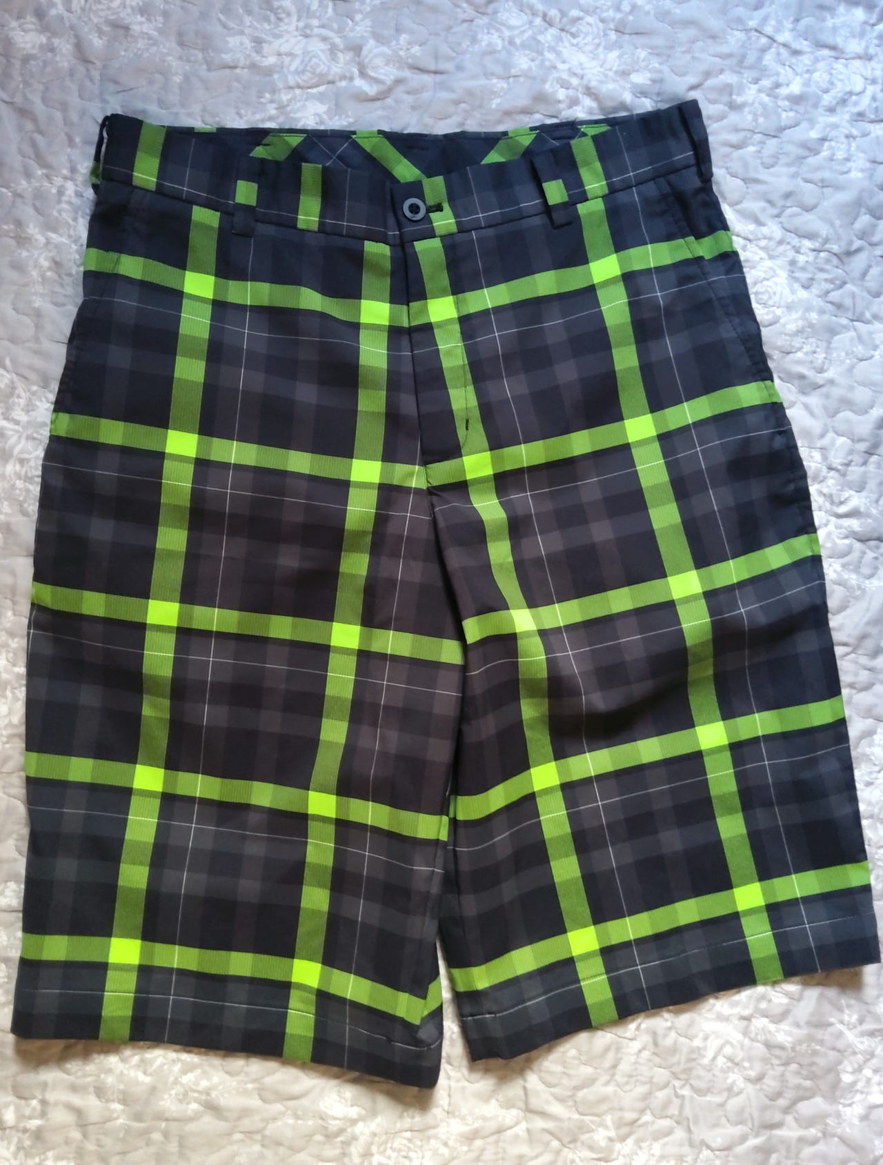 Nike (ovh 85e) DriFit golf shortsit/caprit (kuin UUDET), miehet S