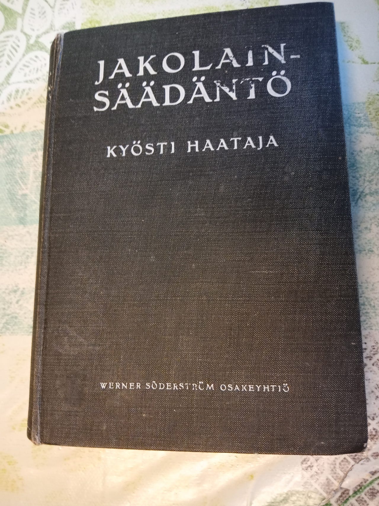 Kyösti Haataja JAKOLAIN SÄÄDÄNTÖ