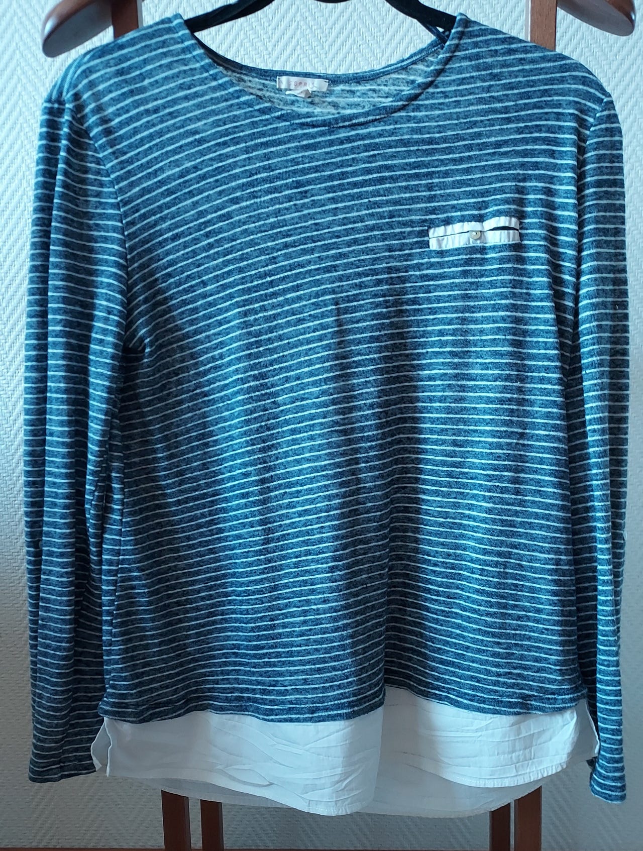 Pusero, Esprit/M