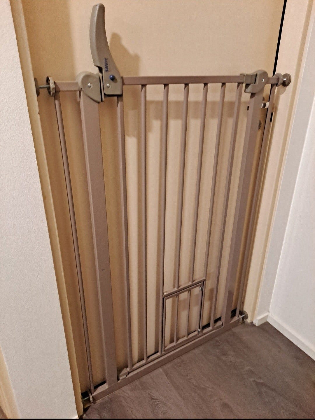 Savic dog barrier koiraportti kissaluukulla Tori