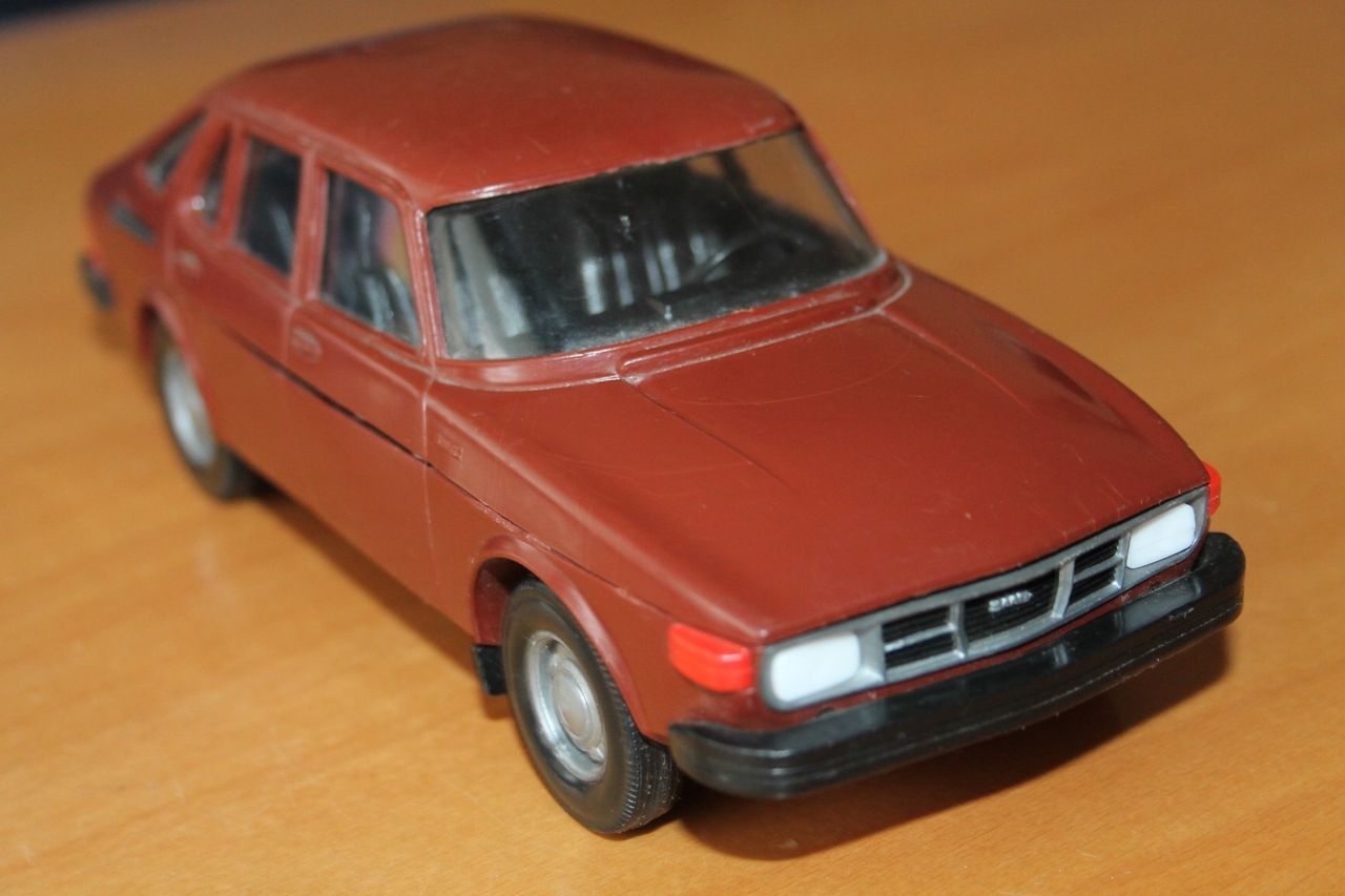 70 luku st hlberg saab 99 gl combi coupe 1974 muoviauto 22cm vanha