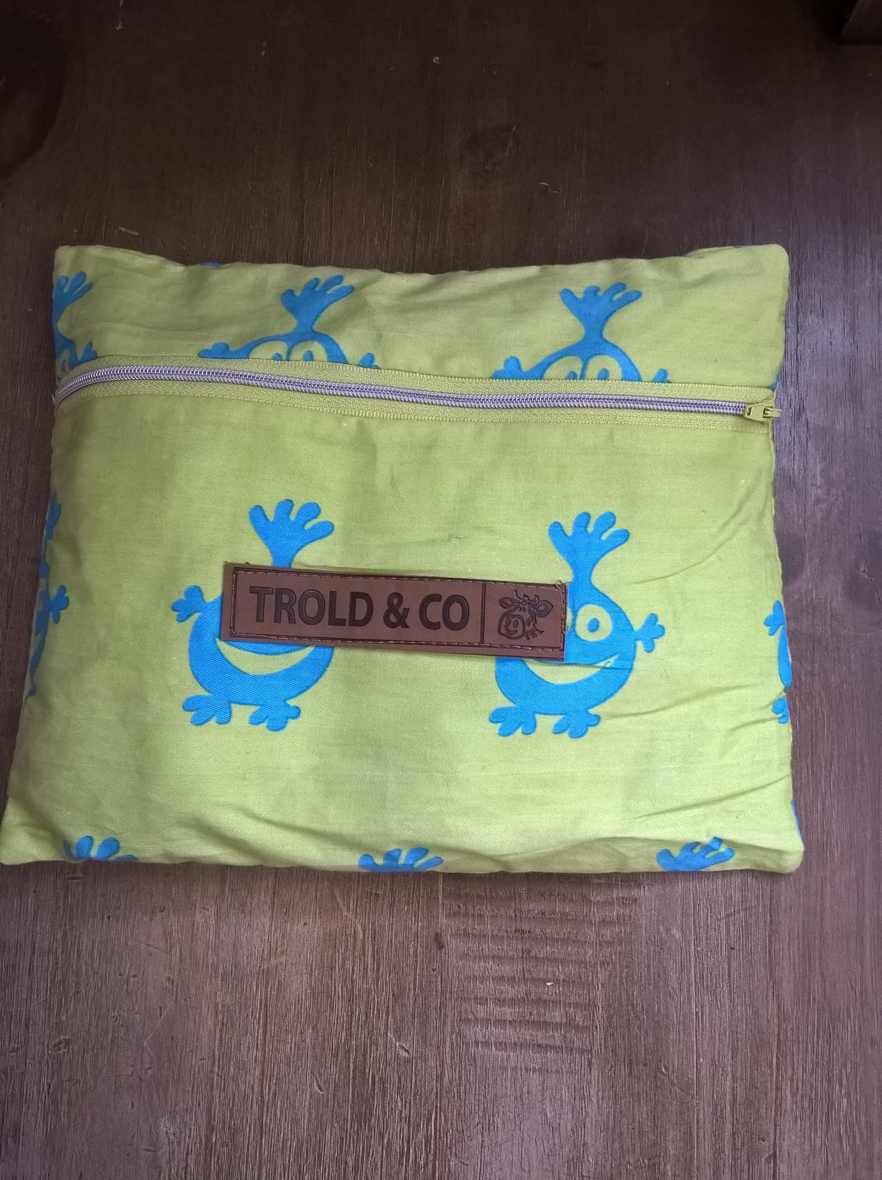 Trold & co örkki vaunuverho säilytyspussilla