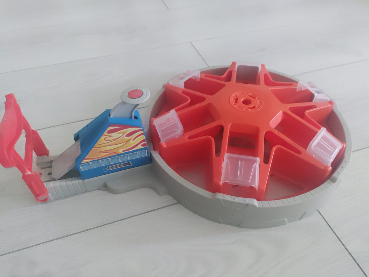 Hot wheels laukaisualusta