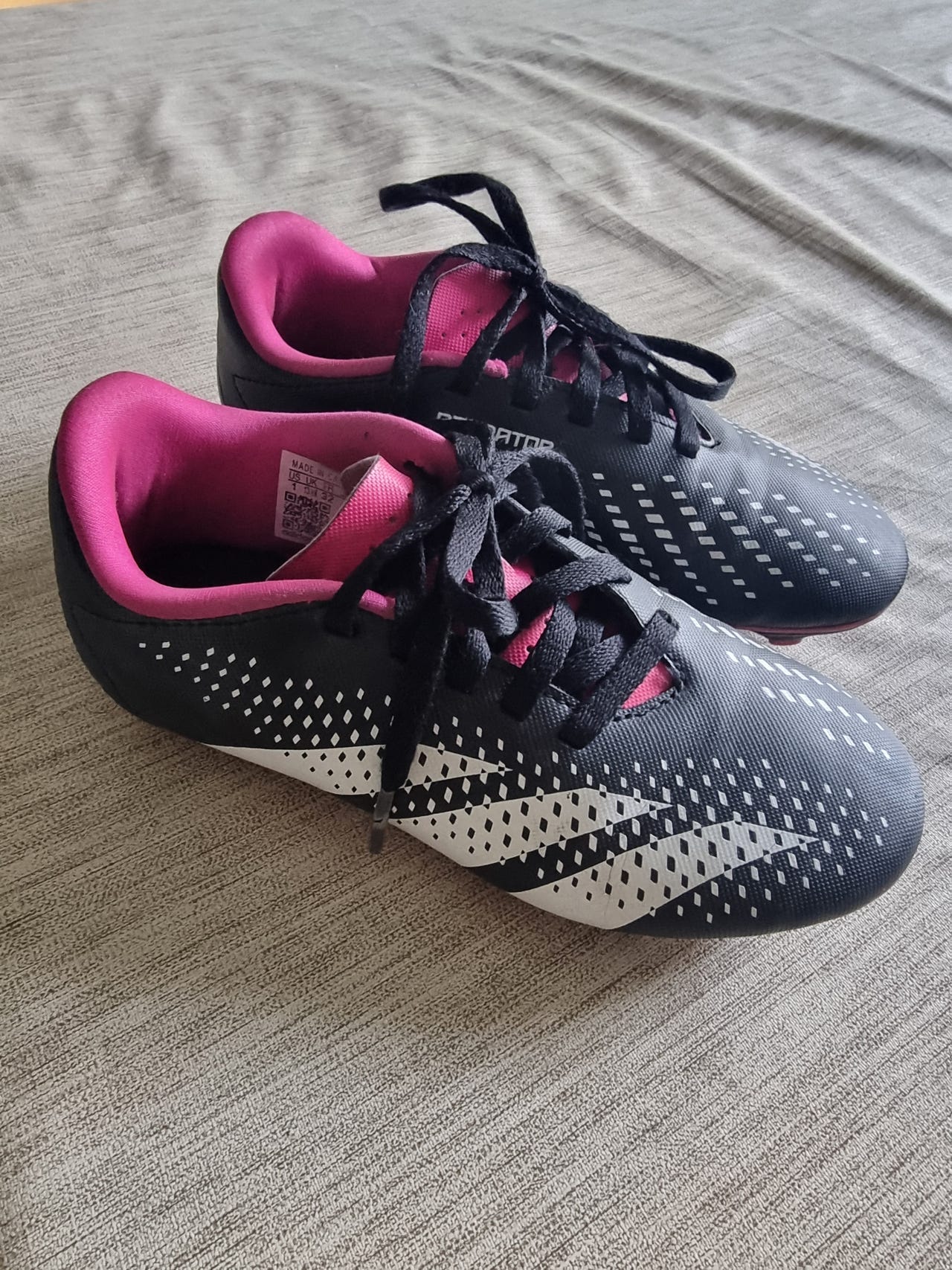 Adidas Predator Nappikset Koko 32 Tori