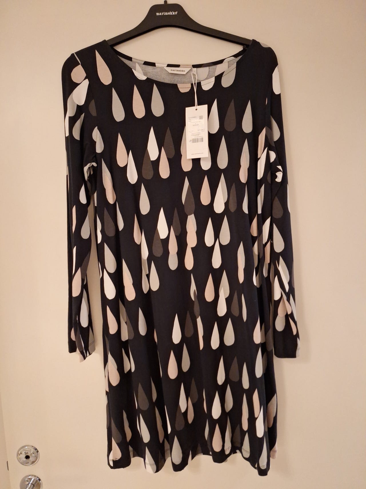 【marimekko】ELLIS PISAROI Marimekko Black/Multi Drop Dress - Marimekko Columbus Day