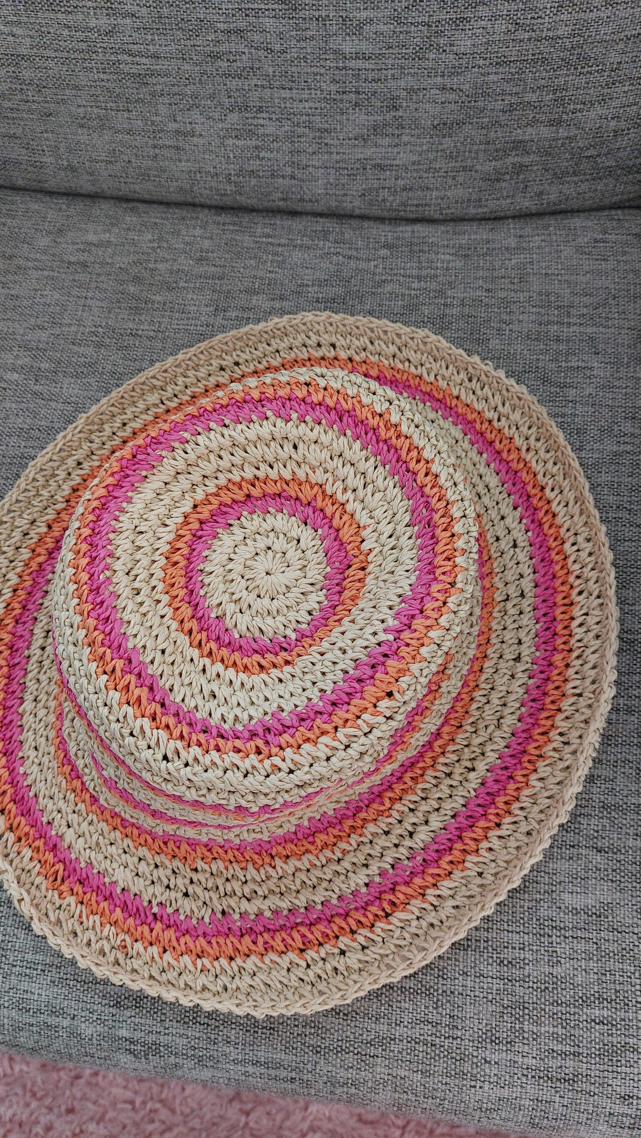 Olkihattu aikuiselle