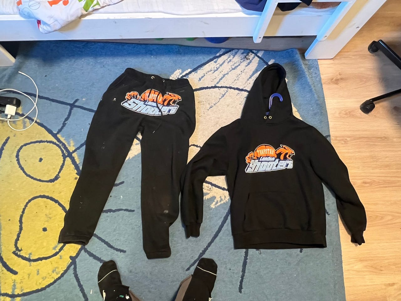 trapstar tracksuit huppari ja housut Tori