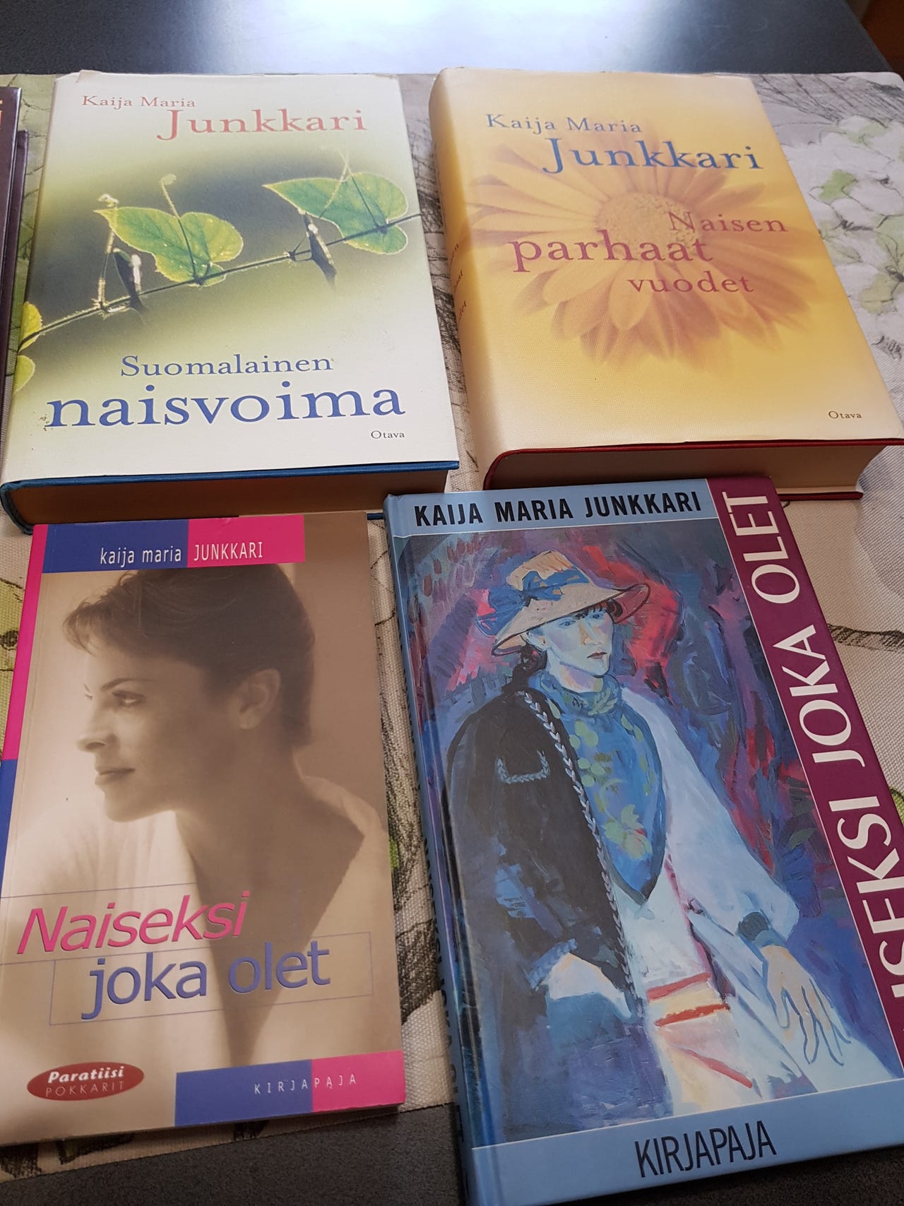 Kaija Maria ja Lari Junkkari x 7