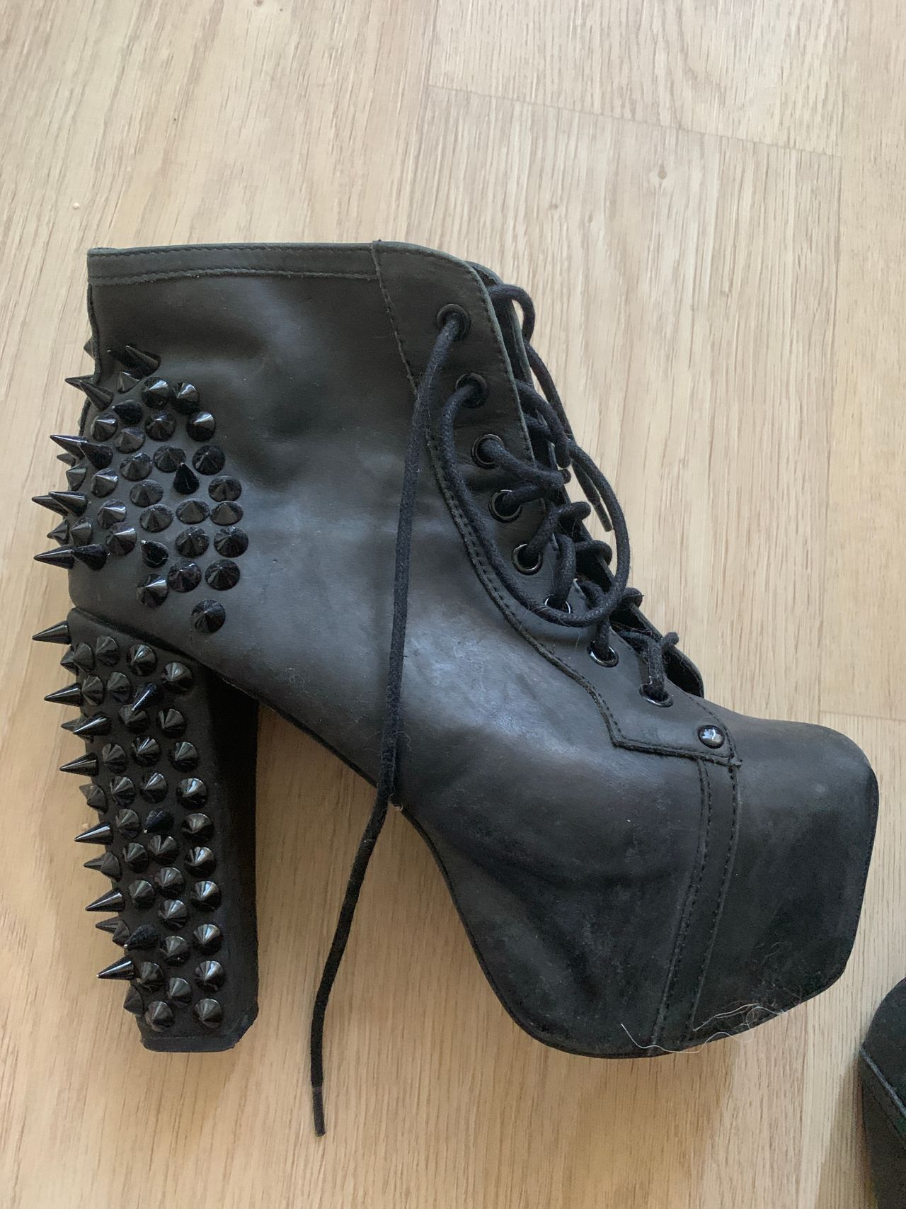 Jeffrey campbell lita 39 Tori