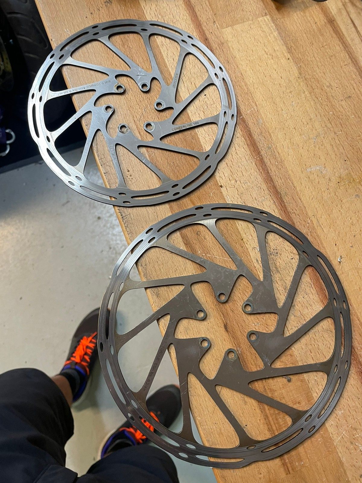 Jarrulevyt Sram centerline 180mm ja 200mm | Tori