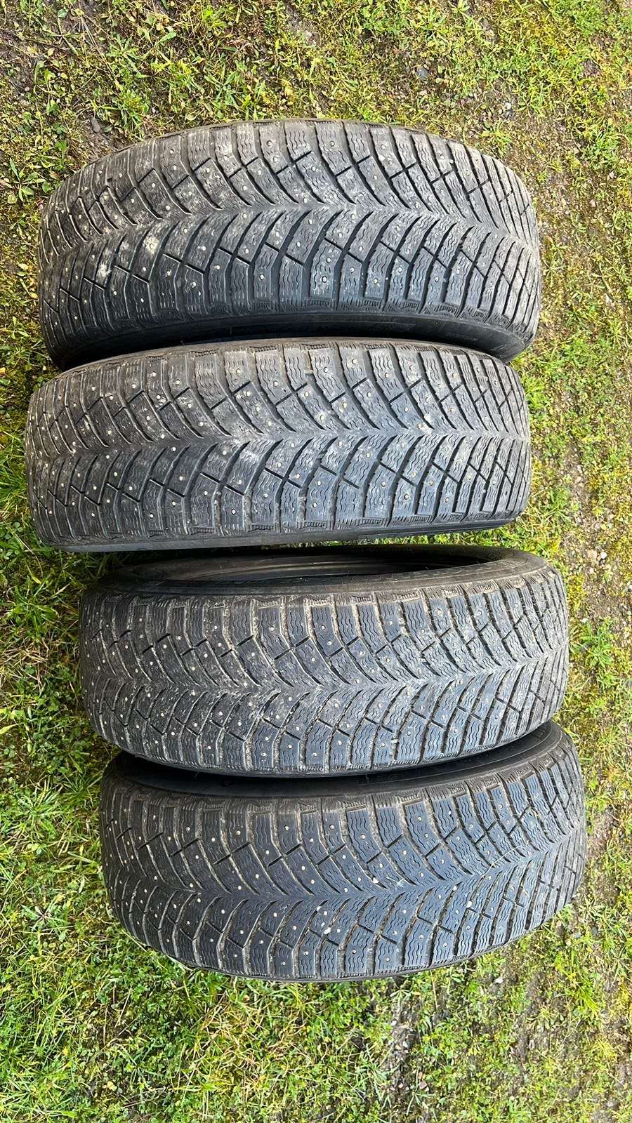 235/60R18 Michelin X-ICE North 4