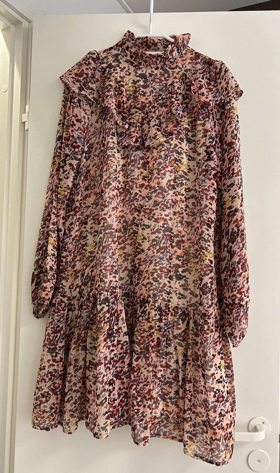 Naisten mekko koko 34