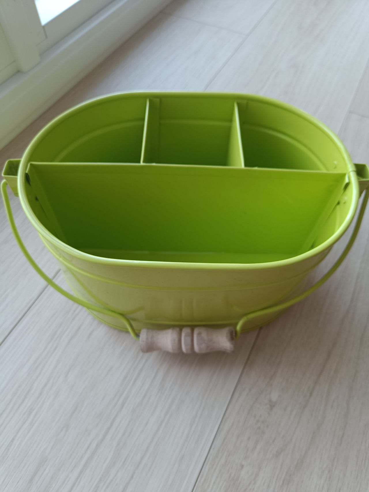 Säilytyslokerikko