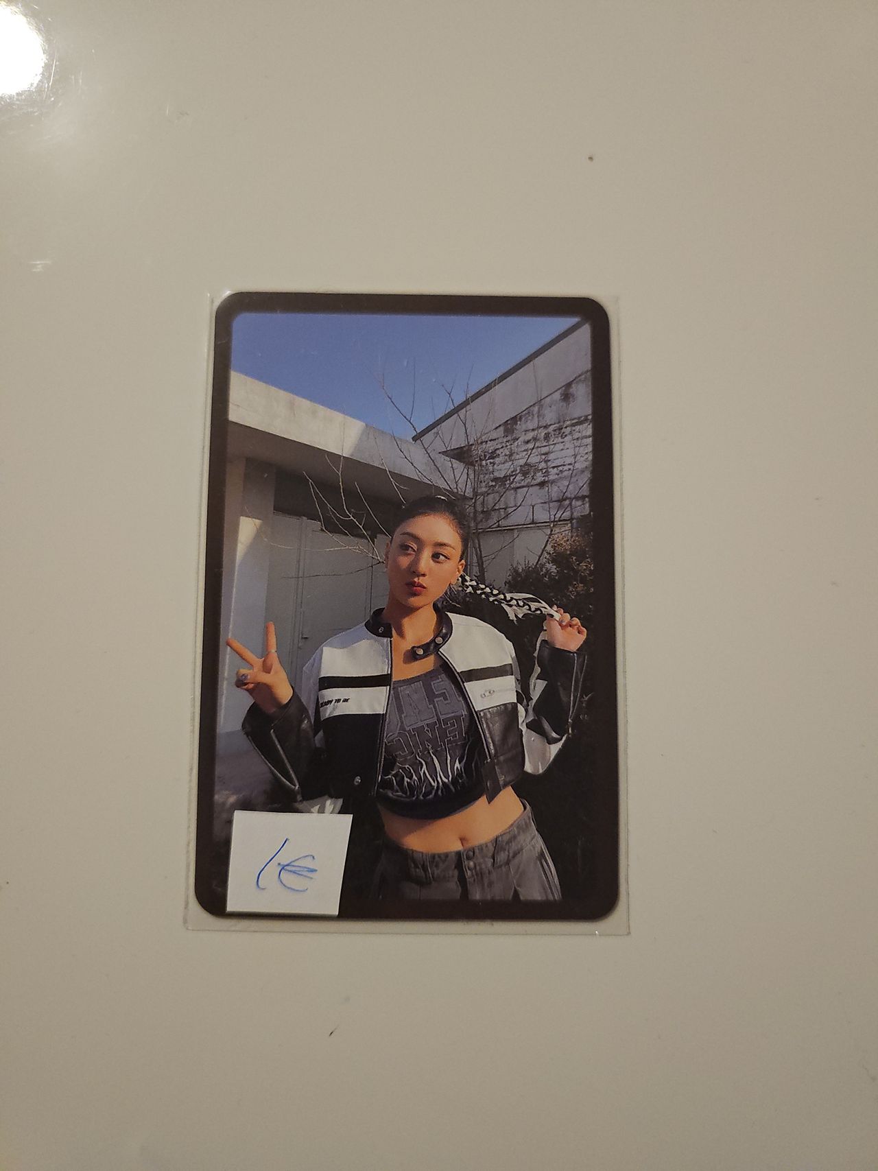 Twice Jihyo ready to be photocard | Tori