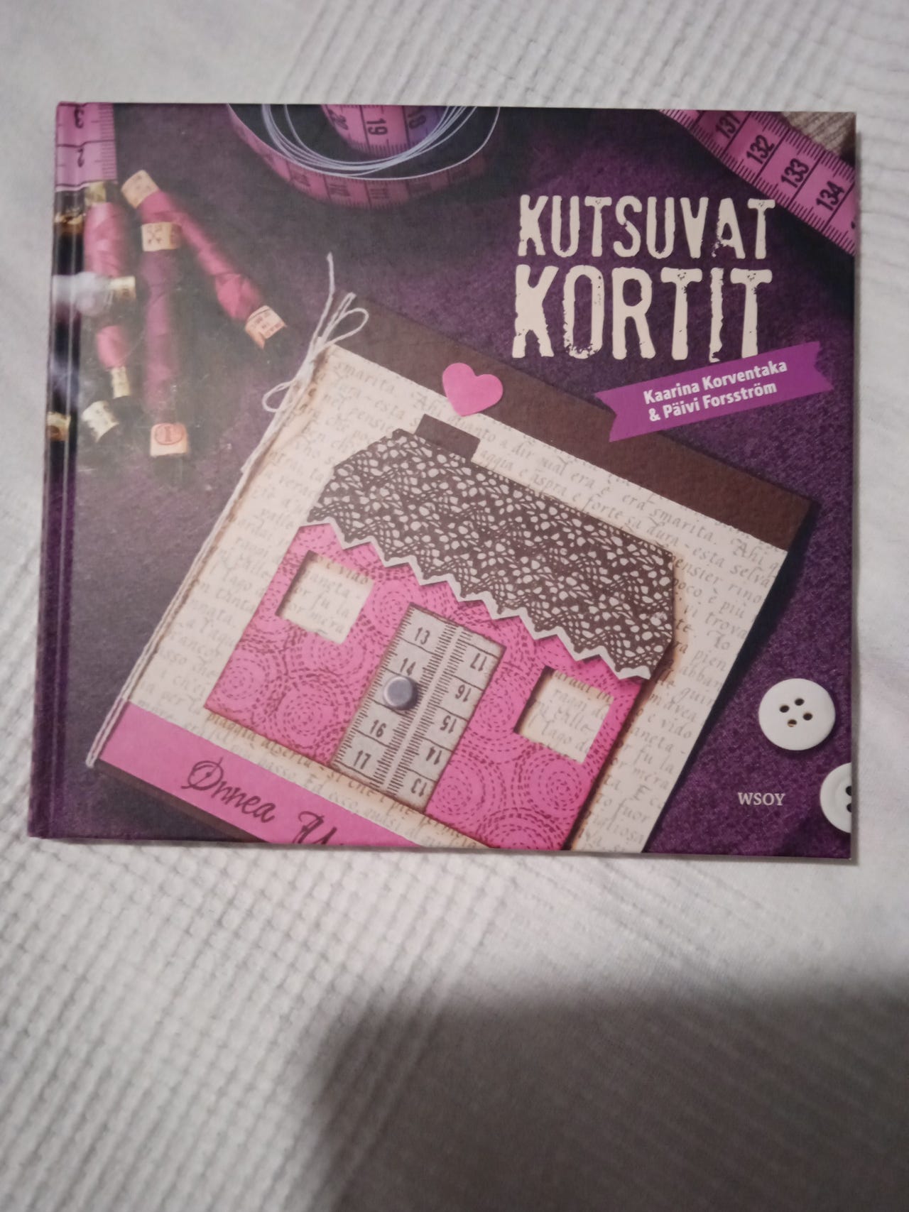 Kutsuvat kortit, Kaarina Korventaka ja Päivi Forsström