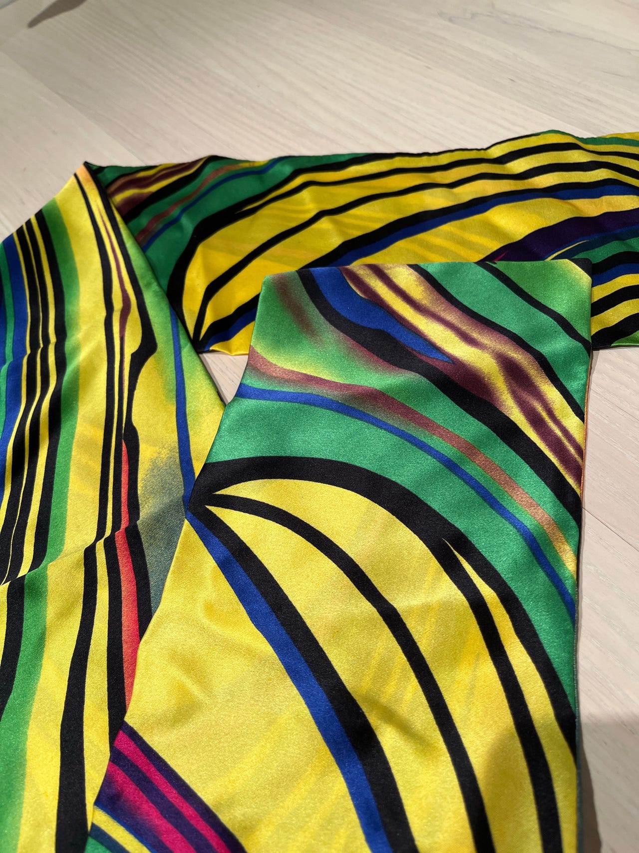 Silkkihuivi 14*112cm