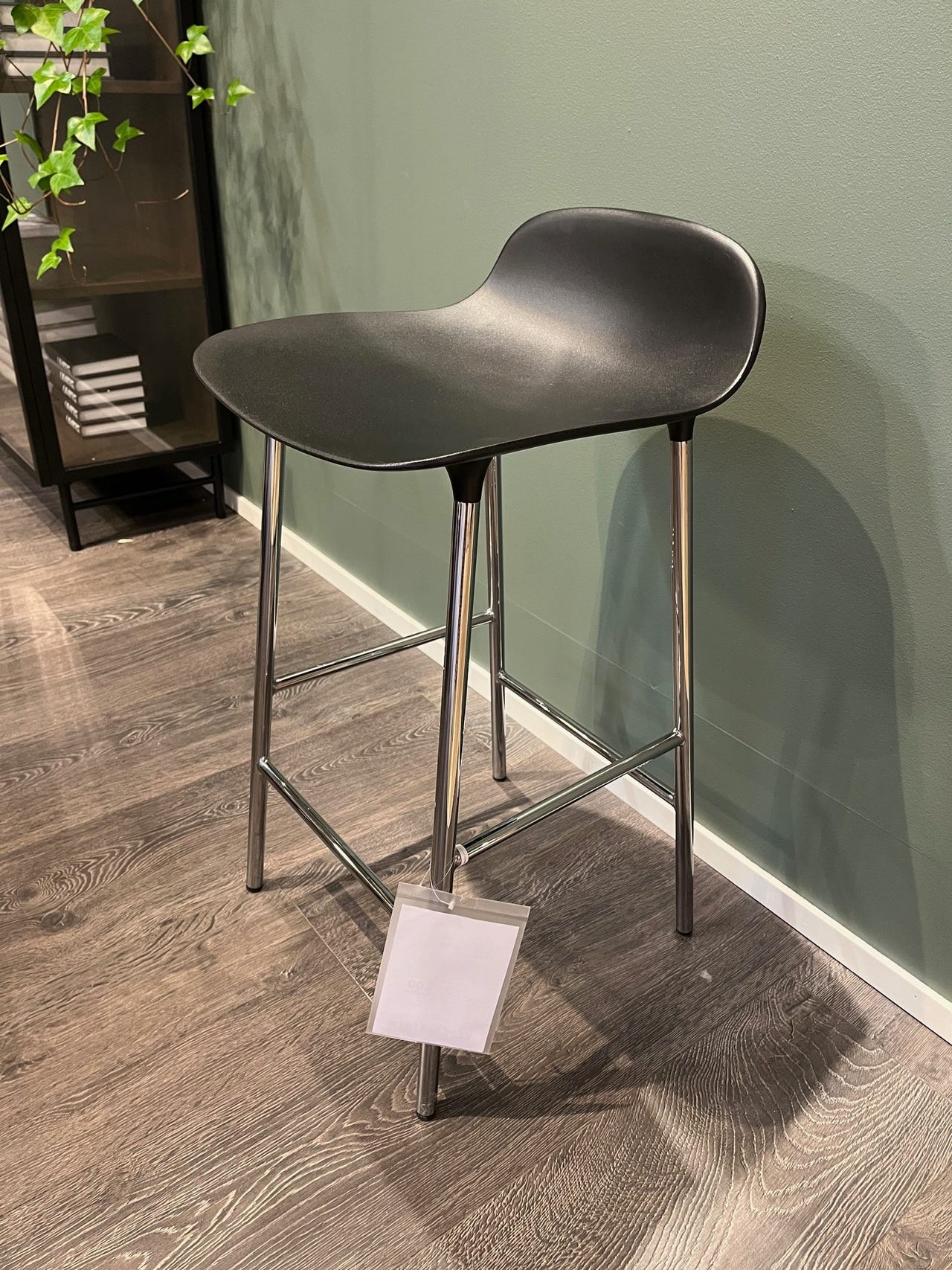 Normann Copenhagen, Form-baarituoli musta/kromi (ovh290)