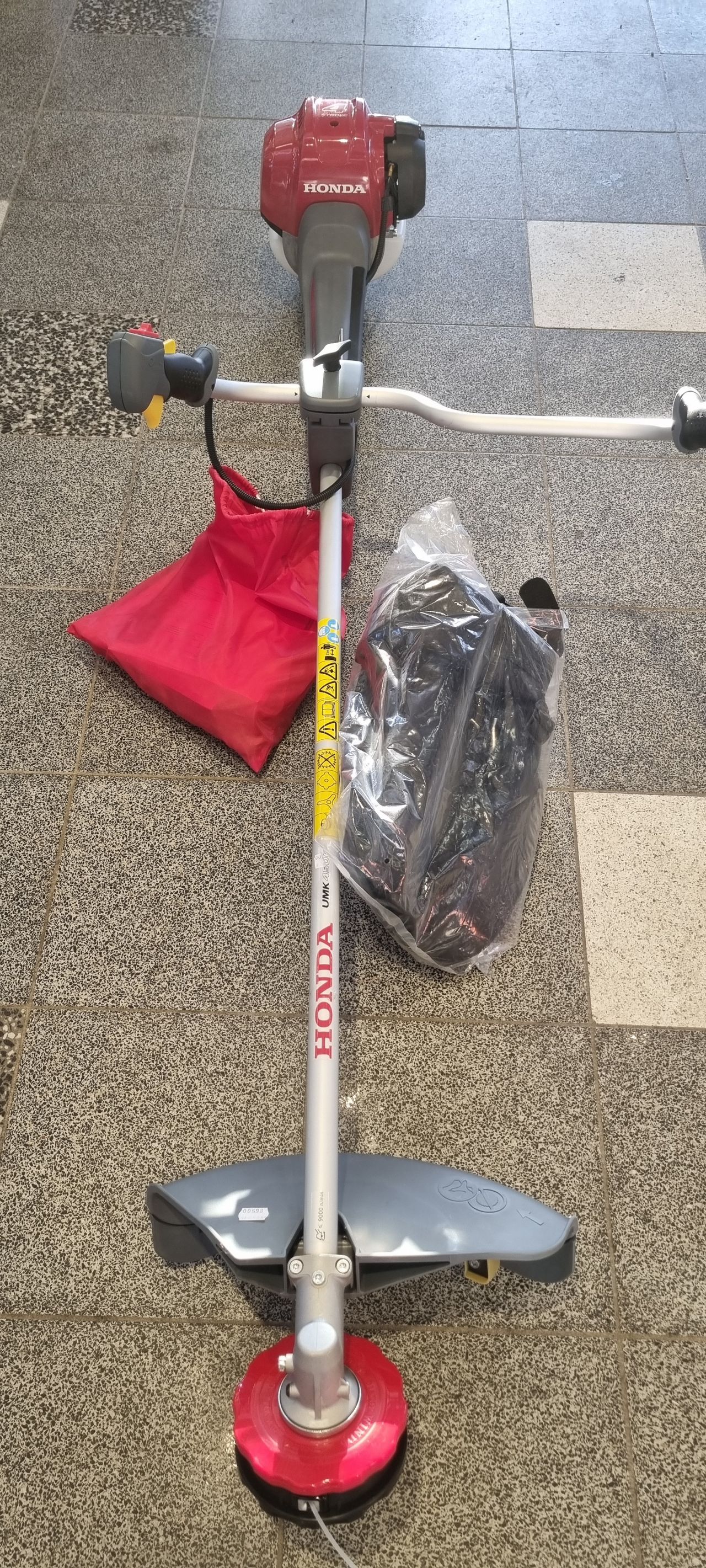 Raivaussaha Honda 450x