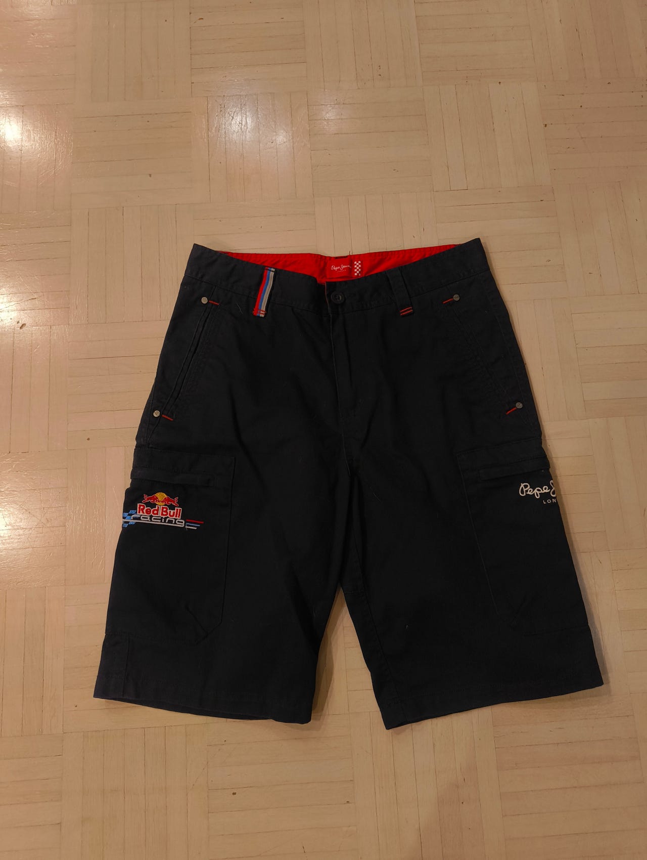 Official Red Bull Teamline Race Cargo Shorts | Tori