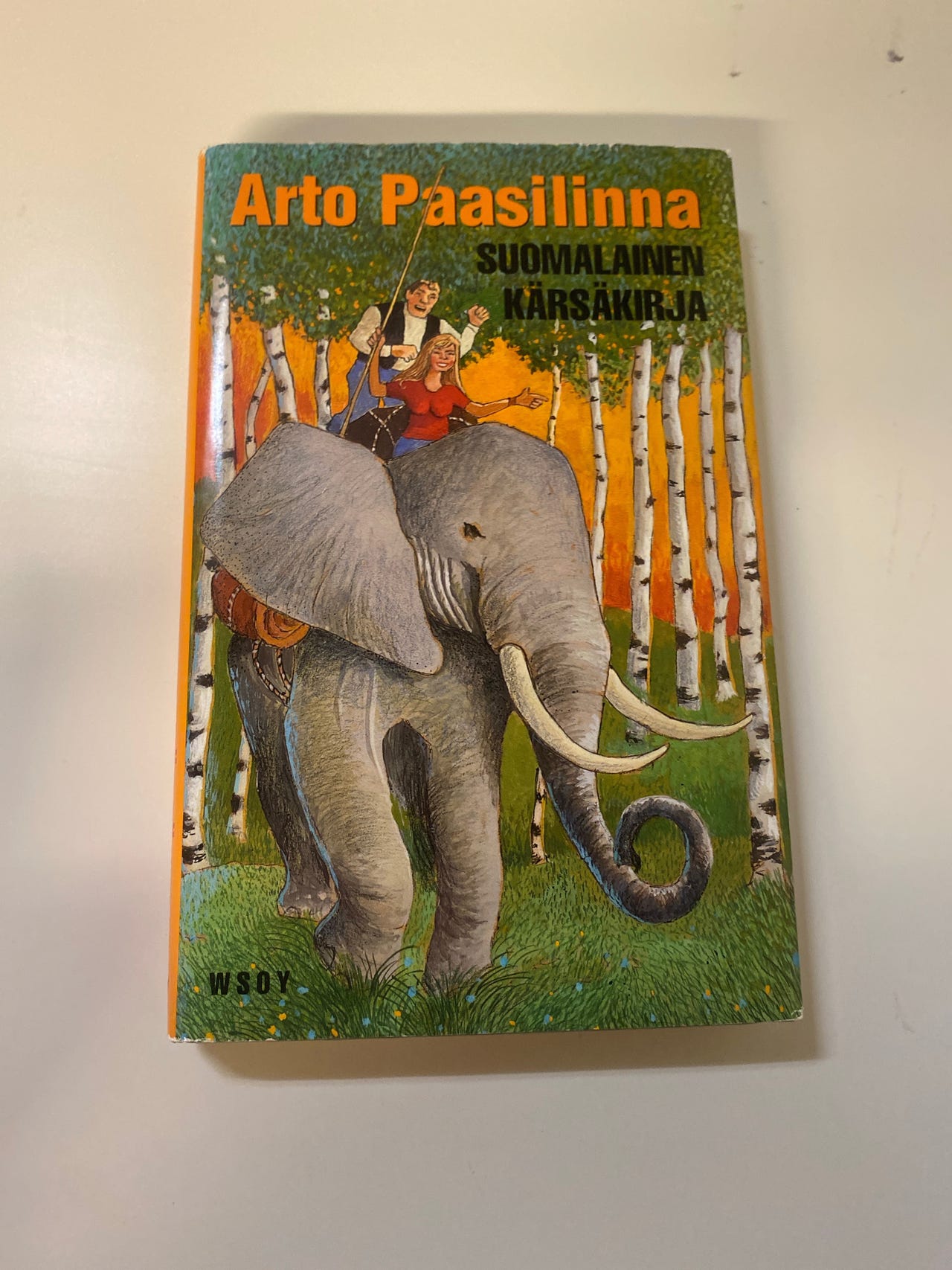 Arto Paasilinna, suomalainen kärsäkirja