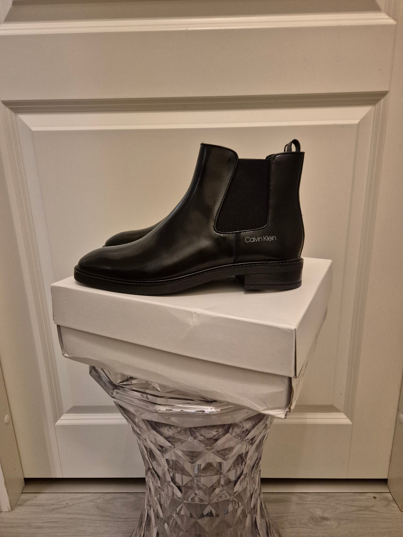 Calvin Klein chelsea boots 39
