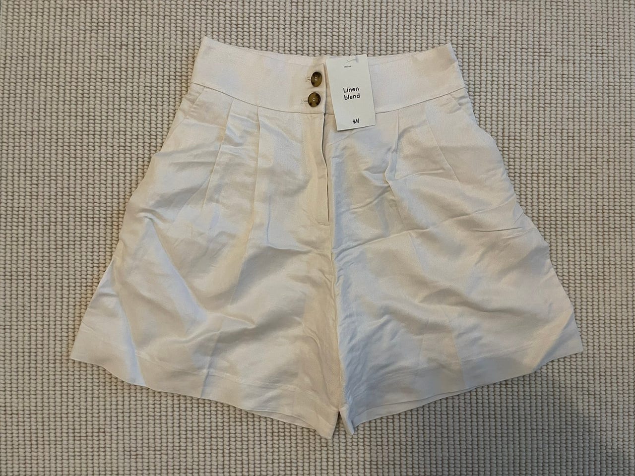 H&M uudet pellavashortsit