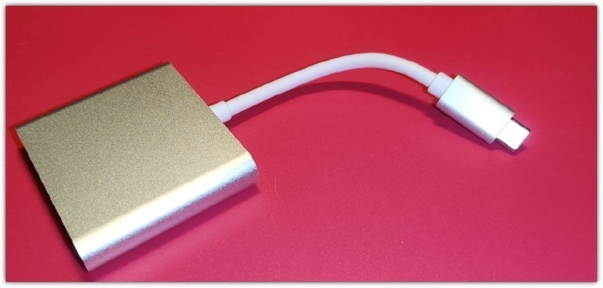3-in-1 USB-C-keskittimen laajennustelakointiasema, hopeinen väri