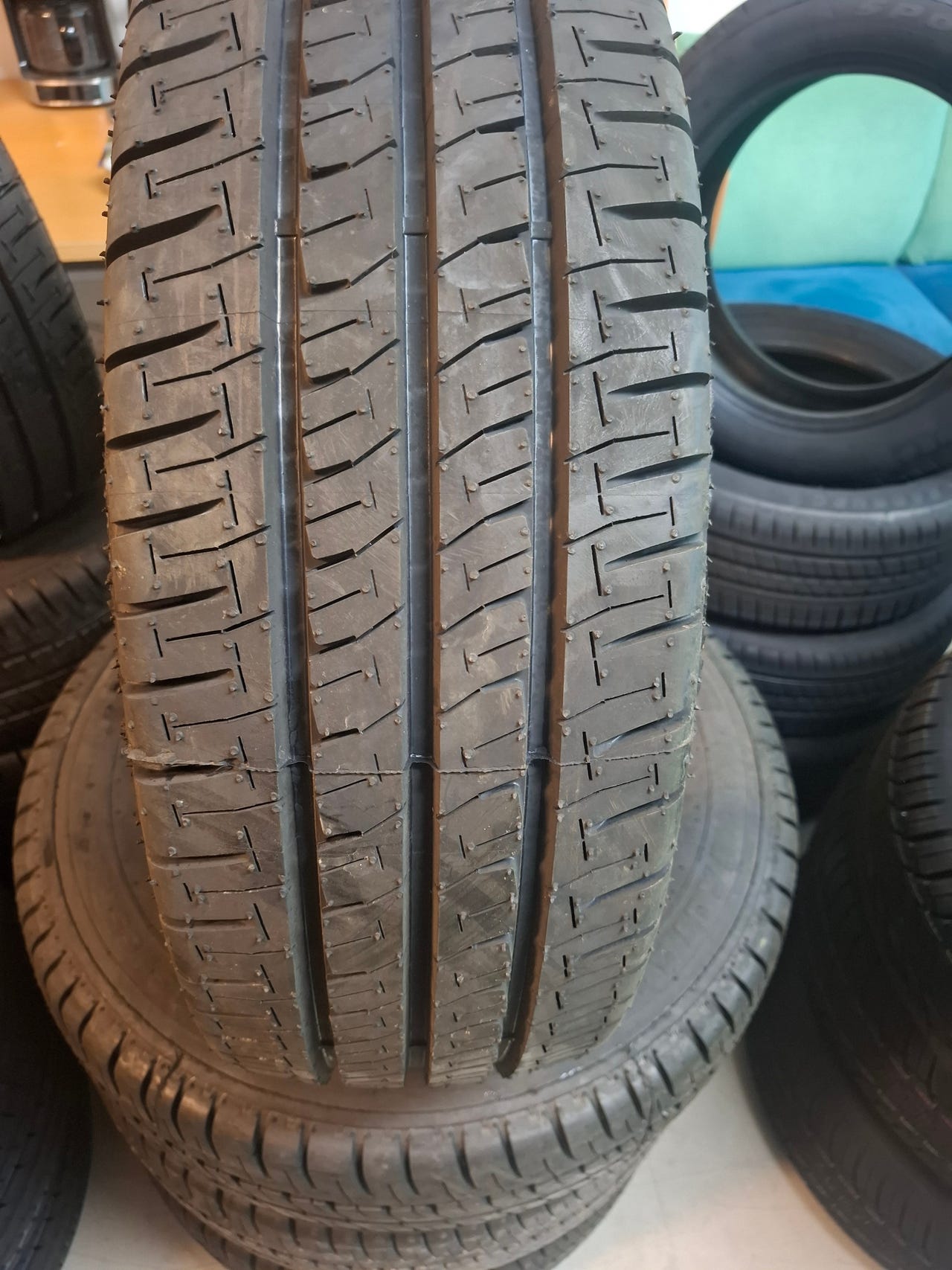 235/65R16C Radburg Kesärenkaat sarja 4kpl.