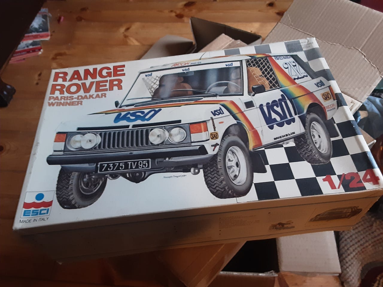 Pienoismalli range rover scale 1/24 | Tori