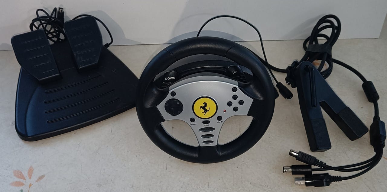 Thrustmaster ratti ja polkimet | Tori