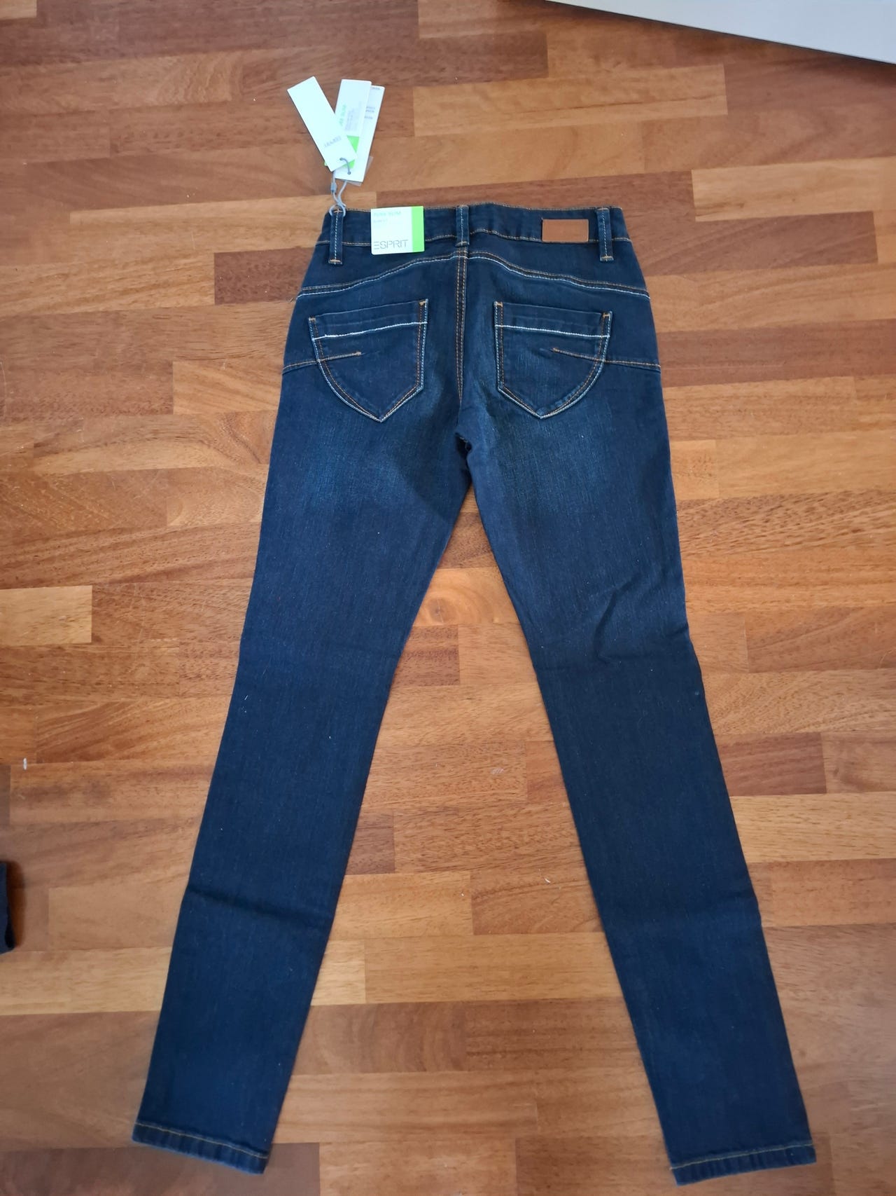 Espritin uudet farkut W25/ L32