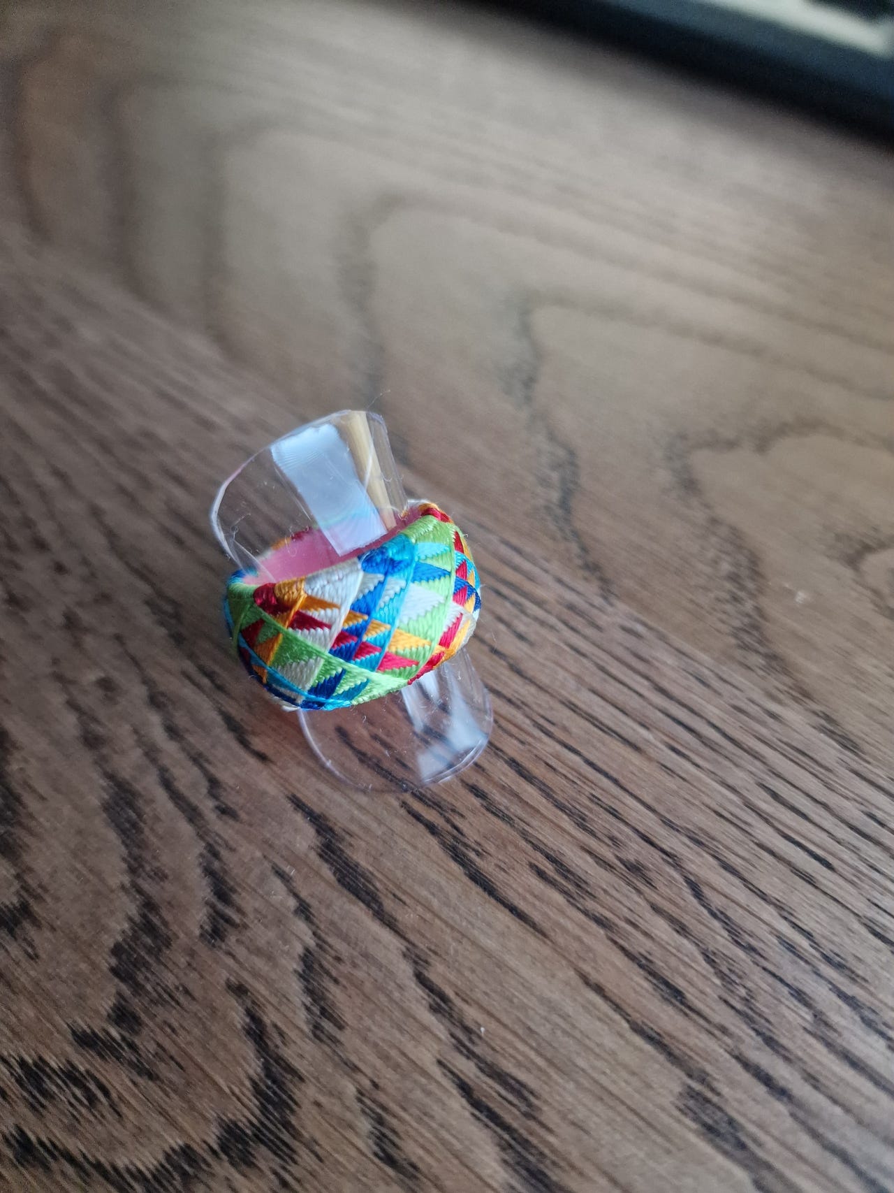 Japanilainen sormustin Yubinuki ring