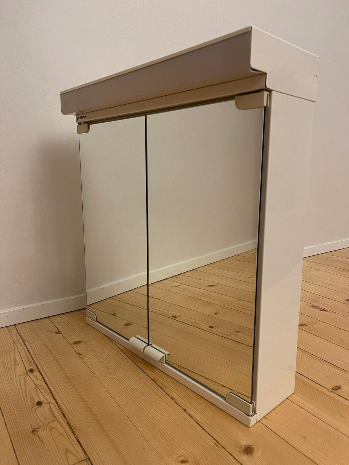 Polaria VPK550 peilikaappi kylpyhuoneeseen | Tori