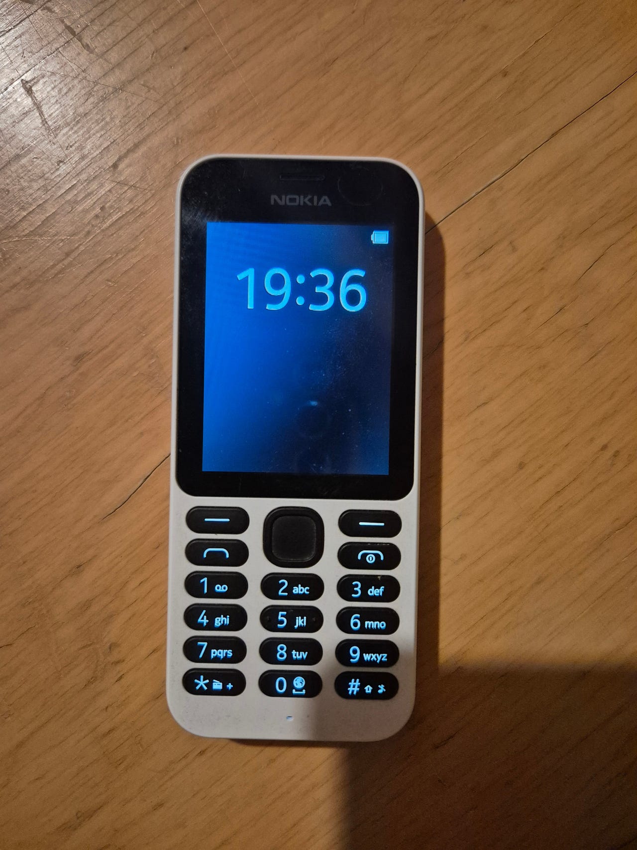 Nokia 215 (RM-1111) | Tori