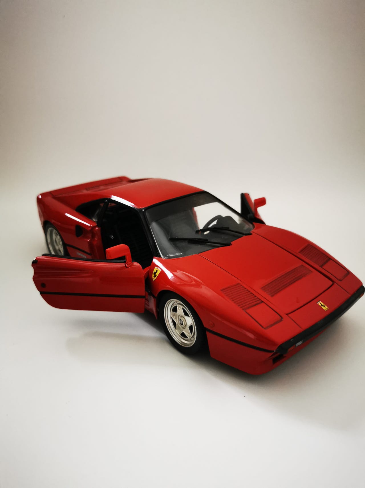 【希少品】　ホットウィール 1/18 フェラーリ 288GTO エリート ホットウィール 1/18 フェラーリ 288GTO (カスタム仕様) - メルカリ