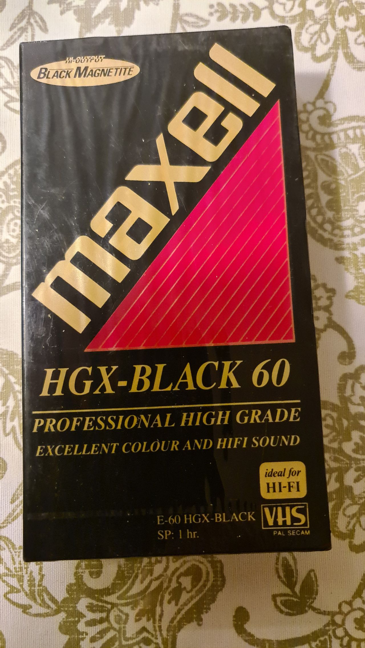 Maxell HGX-BLACK 60 VHS-kasetti | Tori