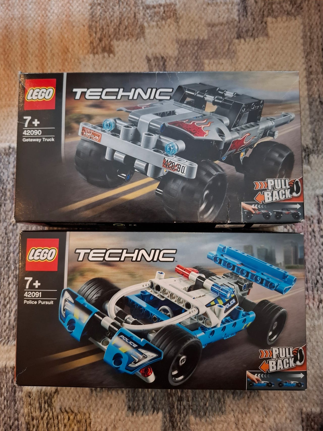 Hotel Kalinga Lego Technic 42090 Getaway Truck LEGO® Technic 42200